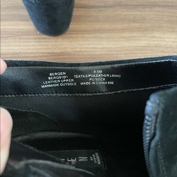 Steven by Steve Madden Bergen Black Suede Block Chunky Heel Booties Size 9.5 - Picture 5 of 9